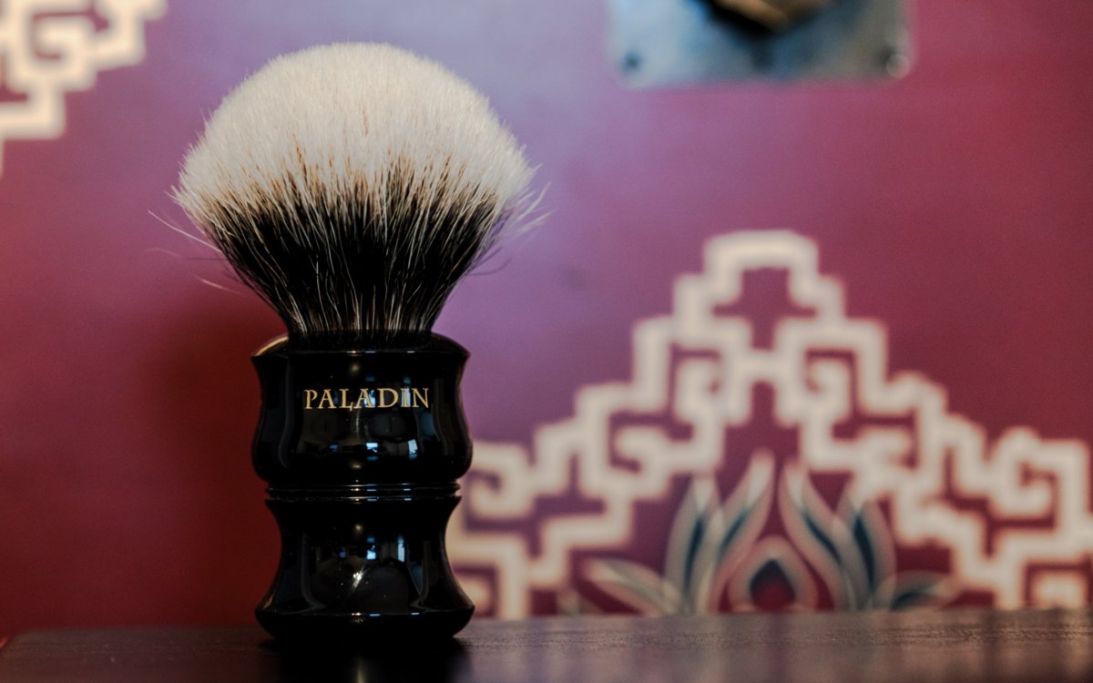 Paladin lotus in ebony